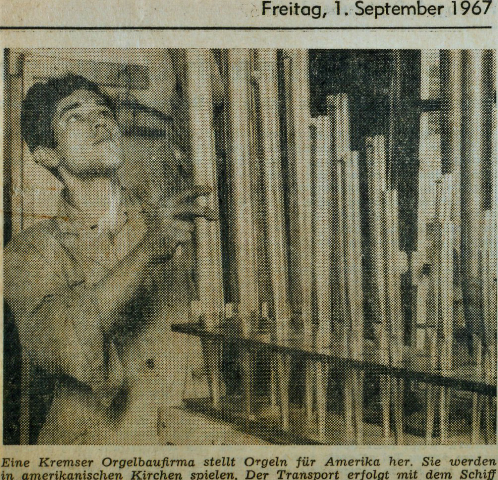 Gerhard Hradetzky bei der Vorintonation in der Werkstatt Krems 1967