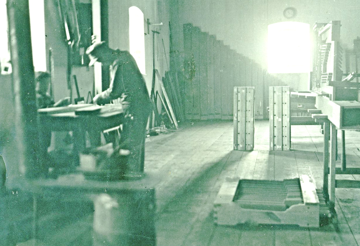 1950 Werkstatt Gregor Hradetzky II. Gerhard Hradetzky III. 1950 Werkstatt Gregor Hradetzky II. Gerhard Hradetzky III.